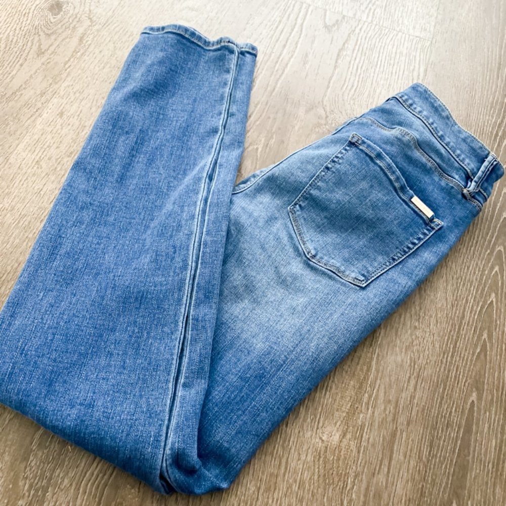 White House Black Market